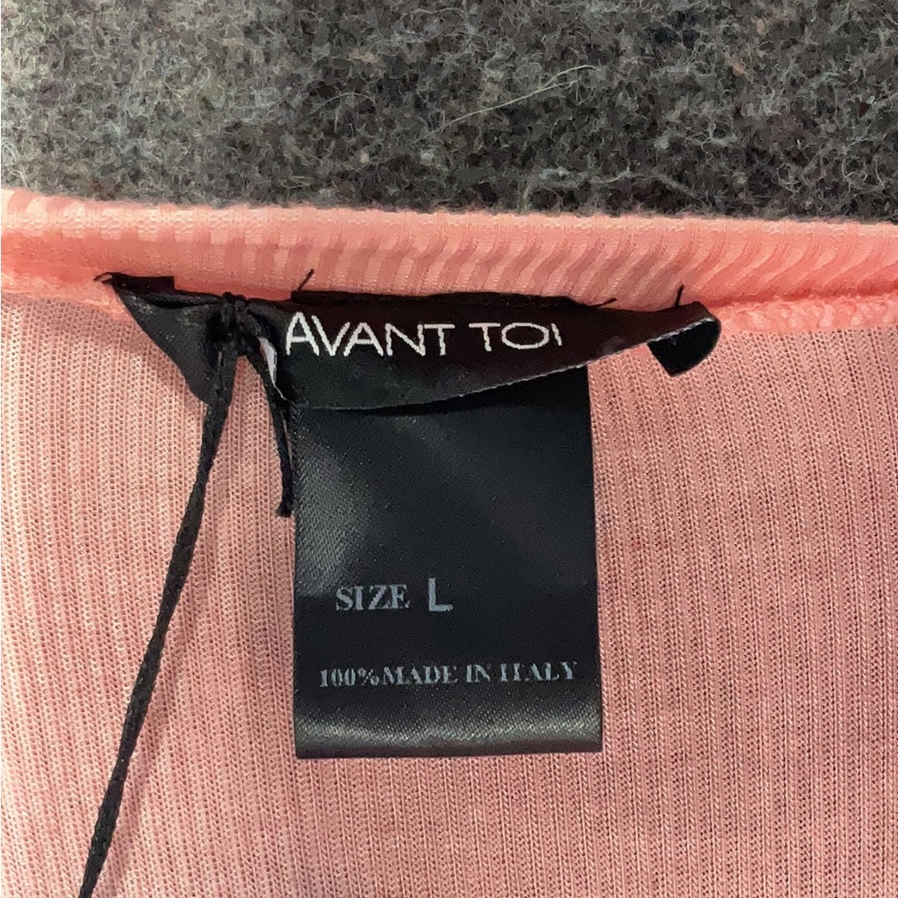 Avang Toi Tank Top - Picture 4 of 4